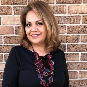 Meet your Posher, Maria esther